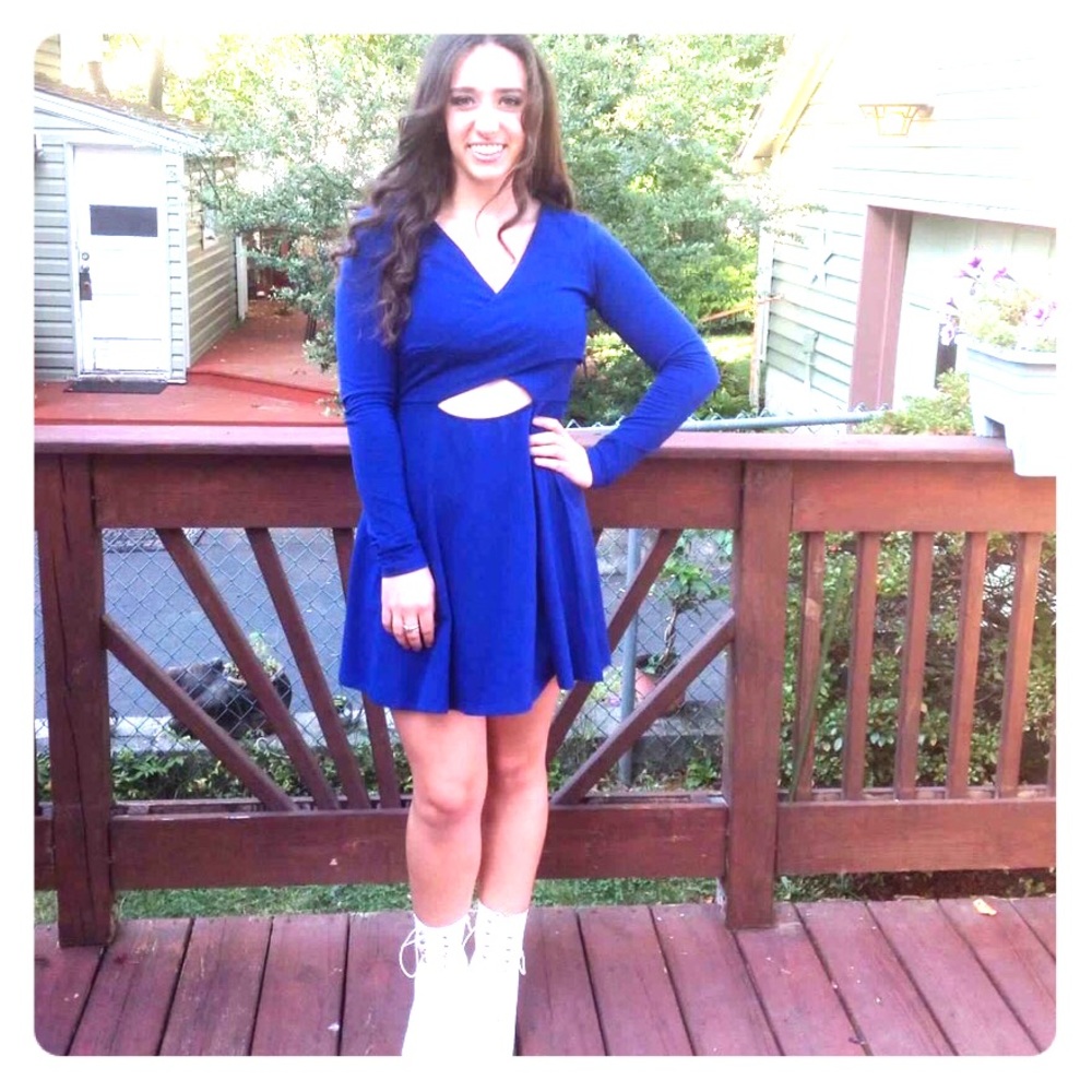 Long sleeve Cut out dress